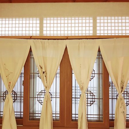 מוקפו Yujeong Hanok Guesthouse מראה חיצוני תמונה