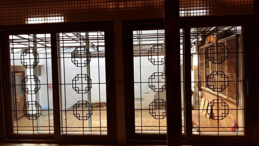 מוקפו Yujeong Hanok Guesthouse מראה חיצוני תמונה