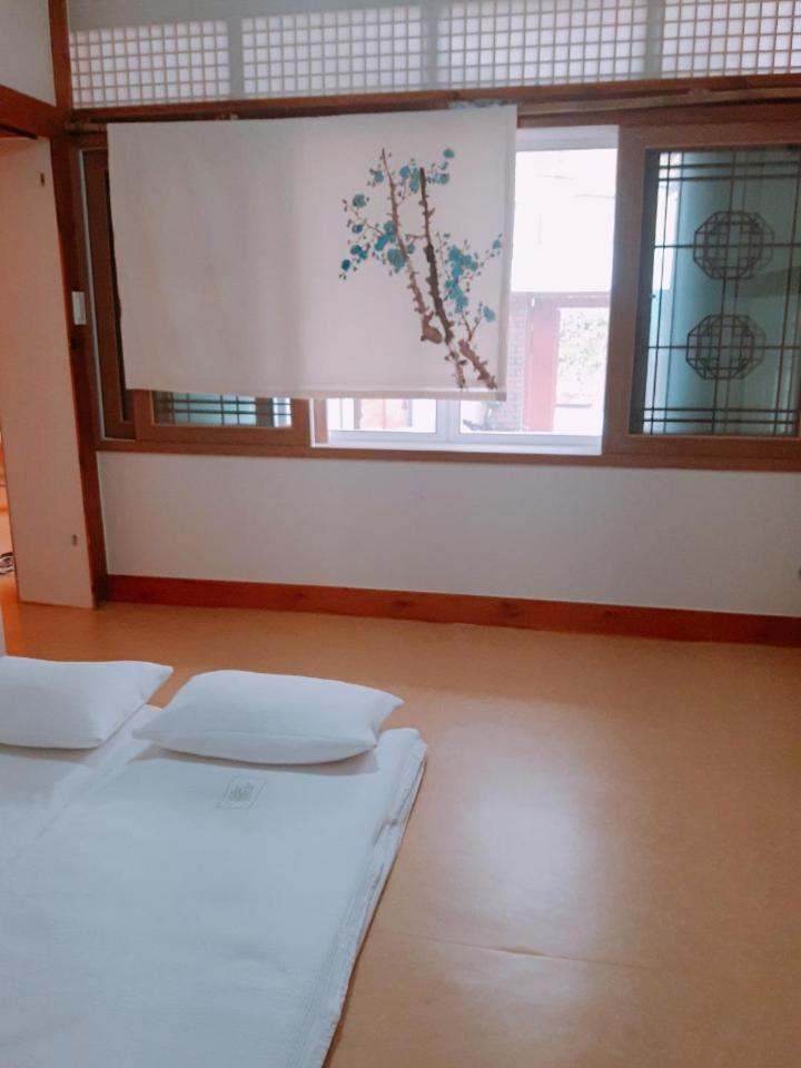 מוקפו Yujeong Hanok Guesthouse מראה חיצוני תמונה