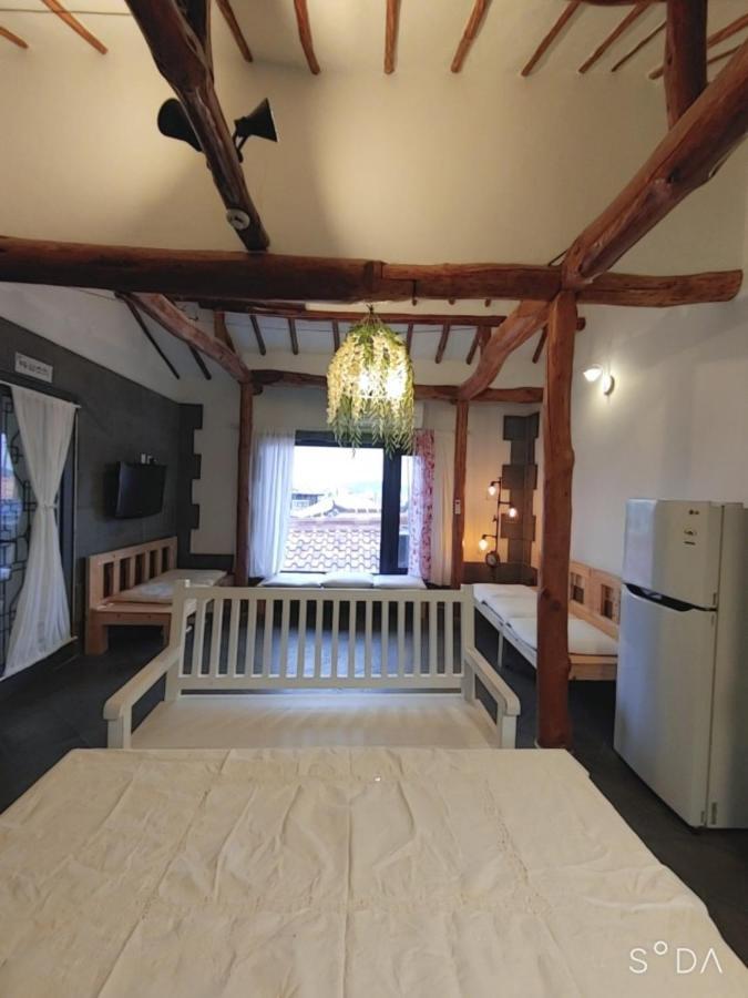 מוקפו Yujeong Hanok Guesthouse מראה חיצוני תמונה
